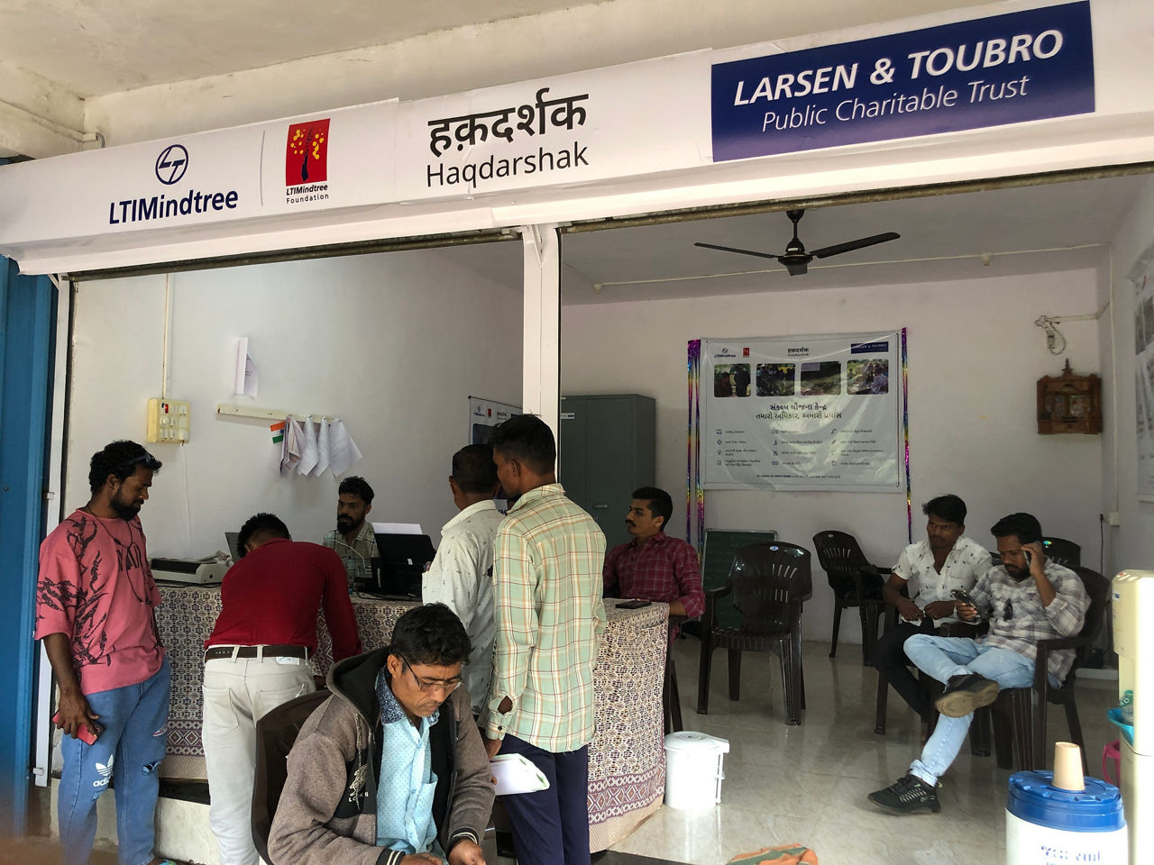 Community service centre eases access to government schemes in Gujarat